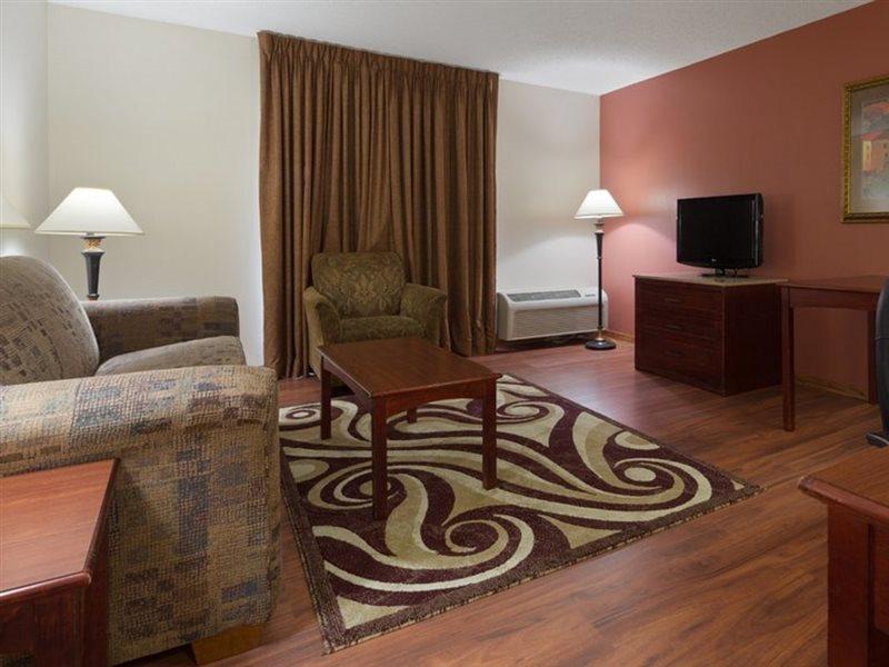 Chicago Club Inn & Suite Oakbrook Terrace Exterior foto